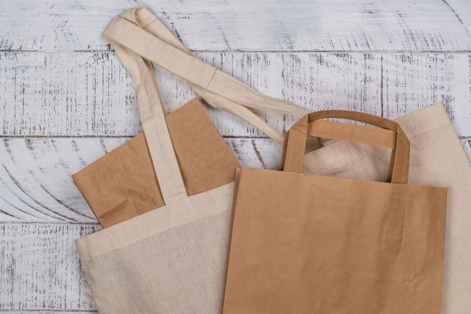 Alternatives to plastic